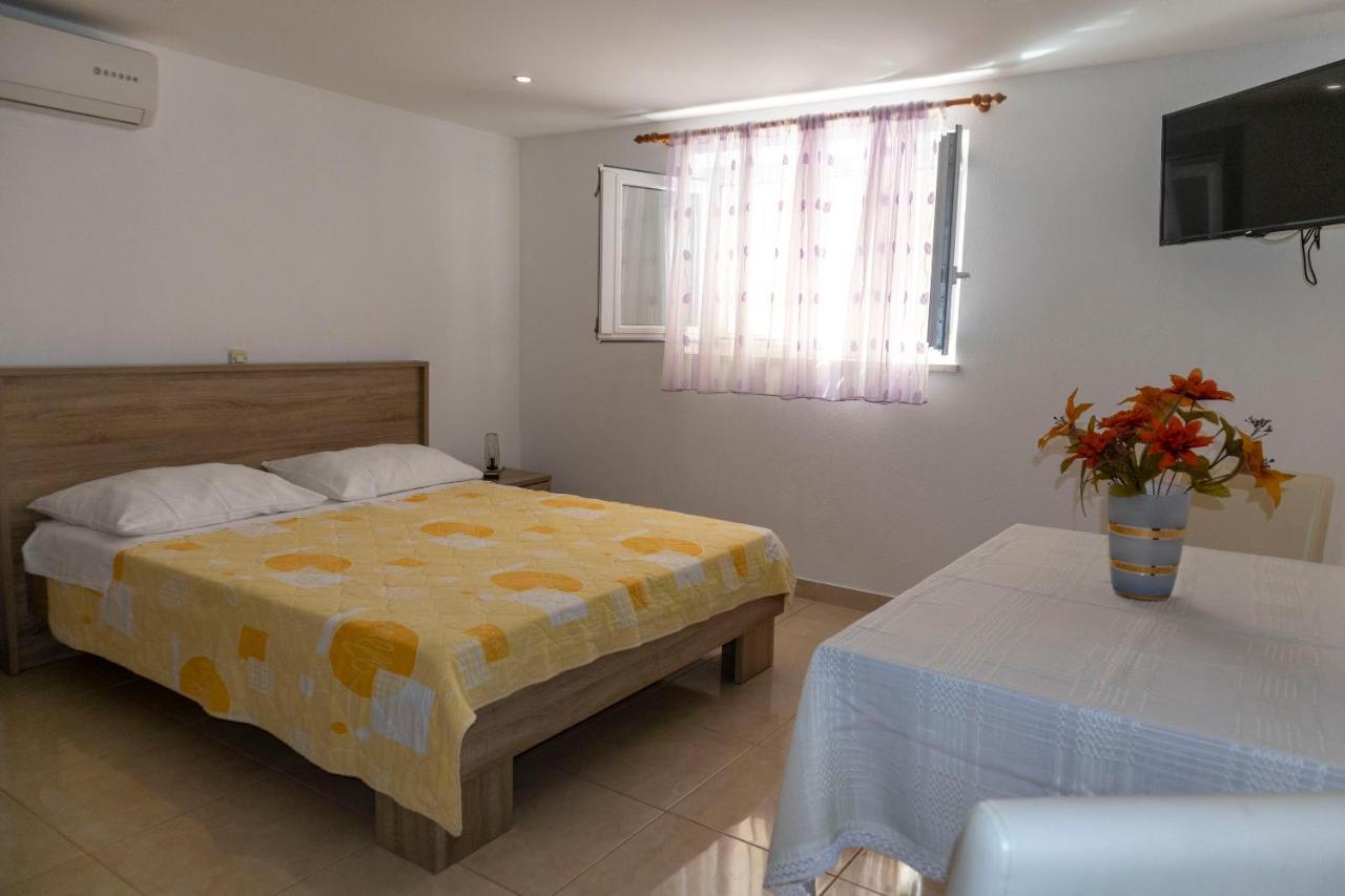 Ante Apartment Makarska