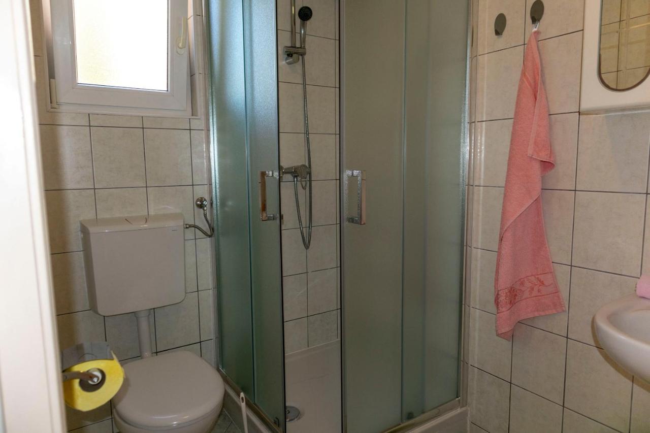 Apartment Ante *