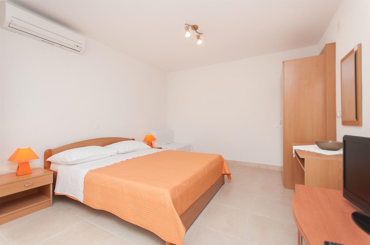 Ante Apartment Makarska